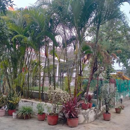 Vedic Villa Varanasi Bagian luar foto