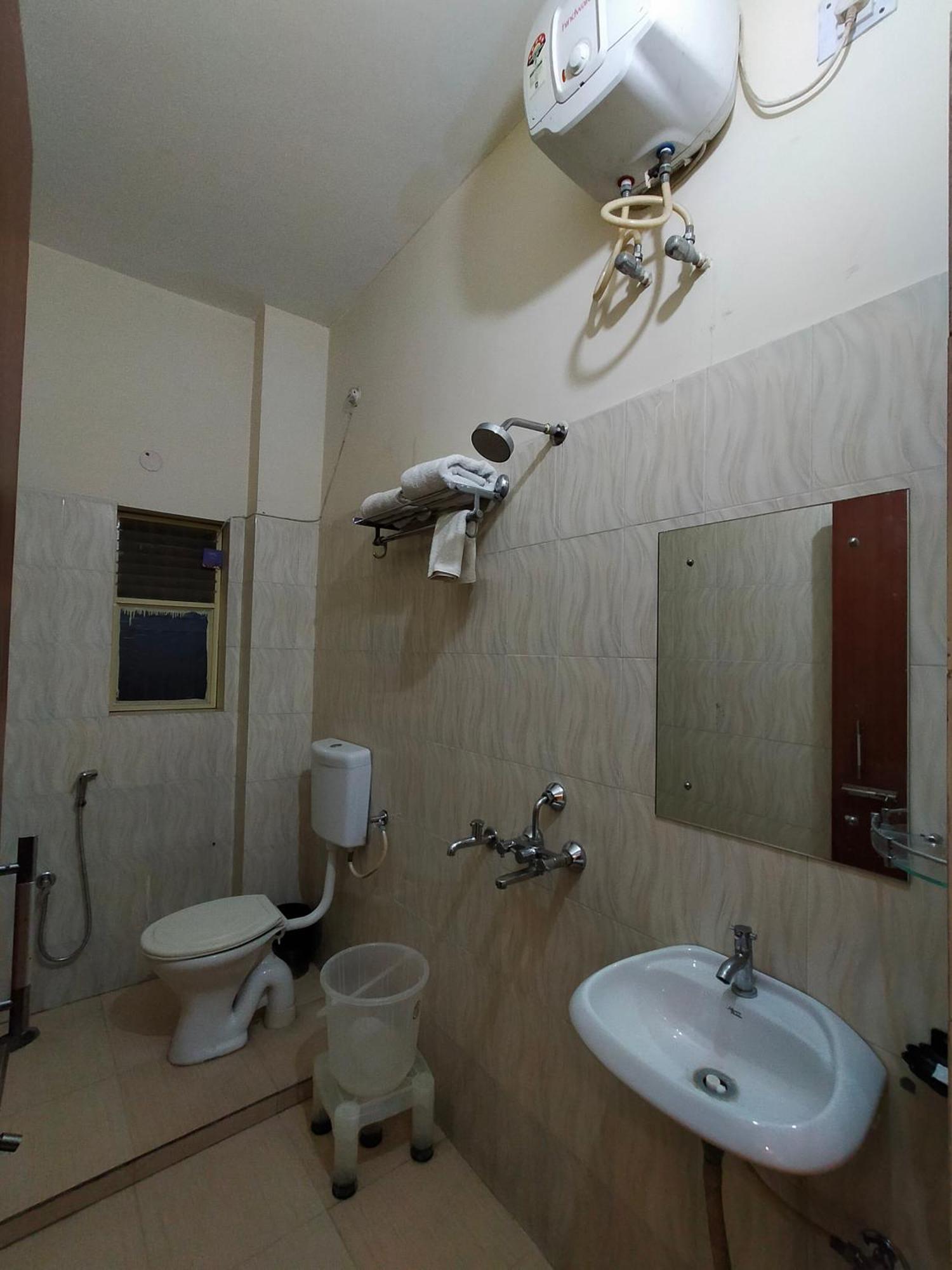 Vedic Villa Varanasi Bagian luar foto