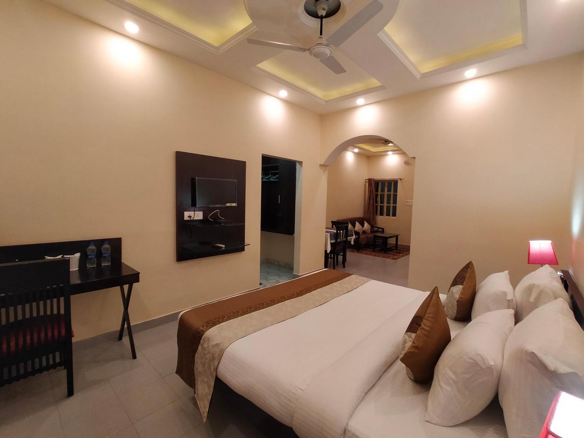 Vedic Villa Varanasi Bagian luar foto