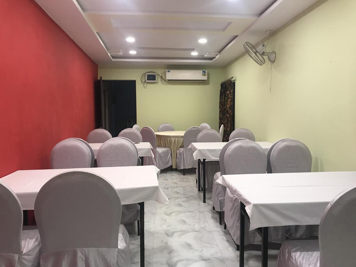 Vedic Villa Varanasi Bagian luar foto