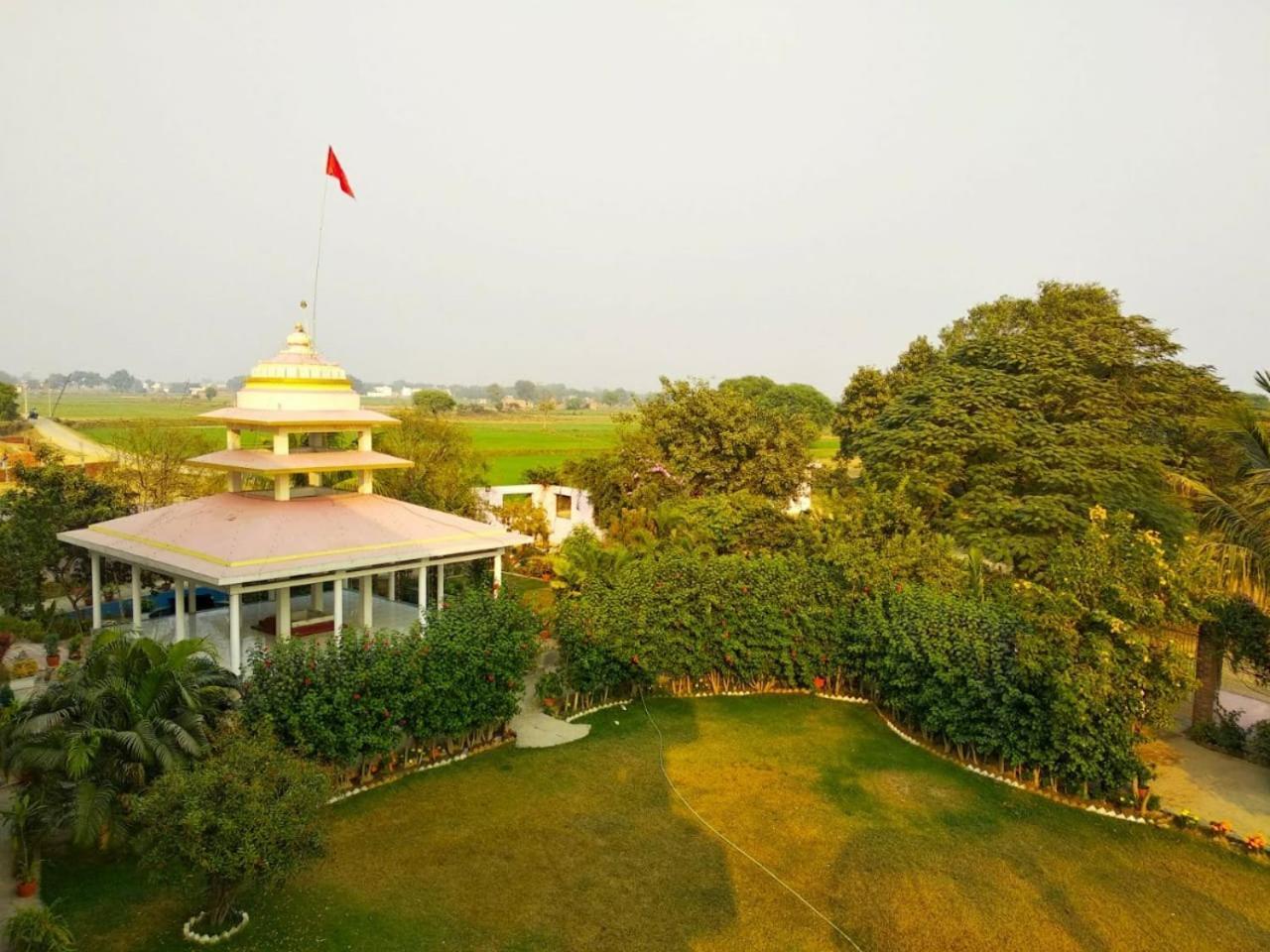 Vedic Villa Varanasi Bagian luar foto